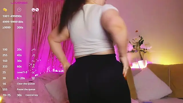 Miss Mila  online show from April 30, 6:35 pm