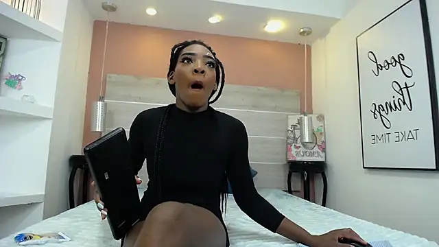 AlexandraCambell online show from October 23, 12:33 pm