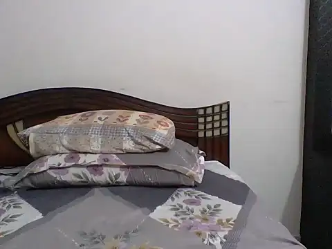 Snapshot of anu-anu2002 chatting on October 19, 1:57 pm anu-anu2002 online show from October 19, 1:57 pm