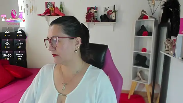 D Martii online show from September 12, 2:35 pm