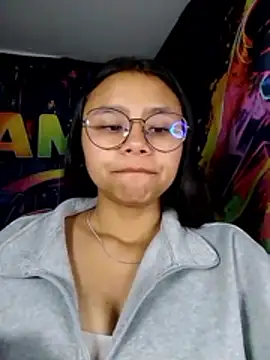 SofieLove 01 online show from April 30, 6:51 am