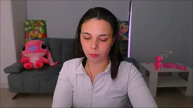 queenofthesense  online show from September 12, 4:03 pm