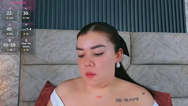 leilapons online show from June 24, 7:35 pm