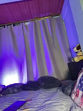 EVAH LEE  online show from February 24, 1:05 am