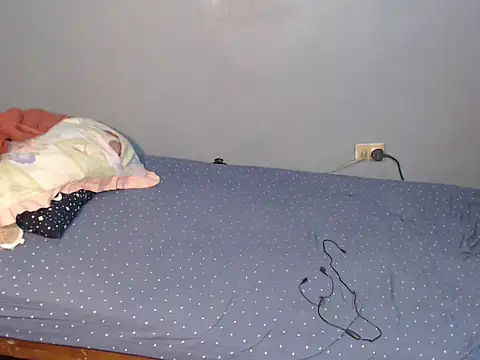 Snapshot of sexyh0tangel chatting on October 17, 5:49 pm sexyh0tangel online show from October 17, 5:49 pm