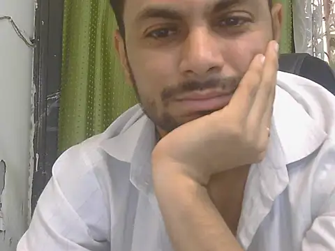 ursdreamperson online show from August 1, 1:29 am