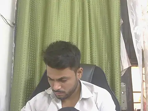 ursdreamperson online show from July 26, 2:19 am