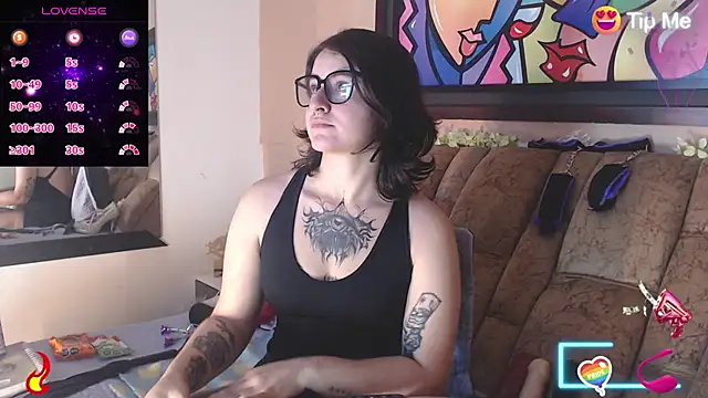 Snapshot of miss_tatta chatting on October 20, 8:06 am miss tatta online show from October 20, 8:06 am