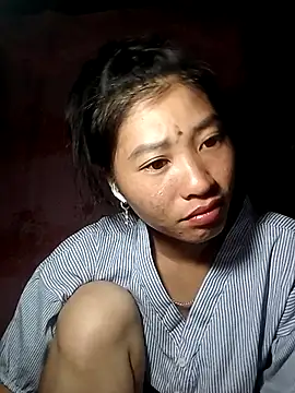 Phuongphuongg online show from October 14, 1:46 pm