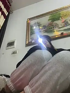 Nhung584 online show from February 18, 11:42 am