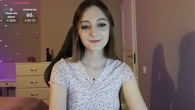 white liillyy online show from June 20, 9:40 pm