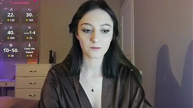 white liillyy online show from April 28, 9:08 pm