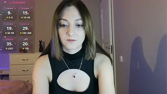 white liillyy online show from June 19, 9:29 pm