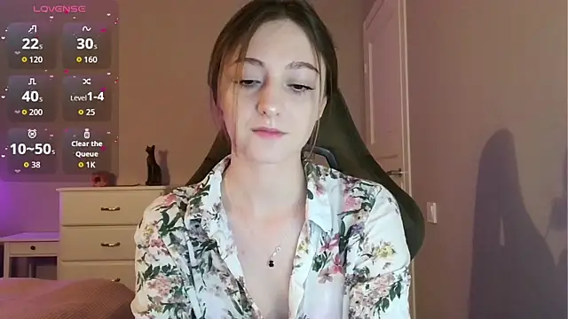 white liillyy online show from June 22, 9:23 pm