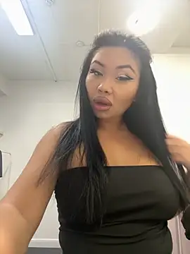 Snapshot of Mia_stepMOM chatting on September 26, 7:28 am Mia stepMOM online show from September 26, 7:28 am