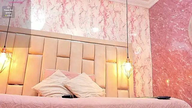 Snapshot of WILD_FIREE_ chatting on September 18, 8:40 pm WILD FIREE online show from September 18, 8:40 pm