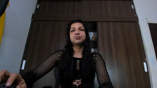 Snapshot of miss_bigcockts chatting on October 18, 4:48 am miss bigcockts online show from October 18, 4:48 am