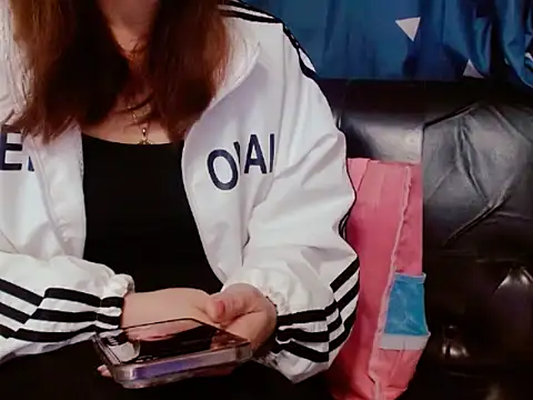 Alisa8x sexy online show from December 5, 2:00 am