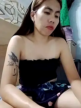 Snapshot of Deliciousgirl14 chatting on October 2, 2:22 pm Deliciousgirl14 online show from October 2, 2:22 pm