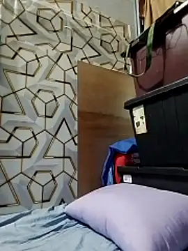 Deliciousgirl14 online show from April 24, 5:49 pm