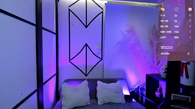 NahomiRichards  online show from March 12, 4:37 am