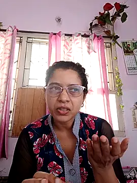 Snapshot of thanusi_2 chatting on October 15, 7:00 am thanusi 2 online show from October 15, 7:00 am