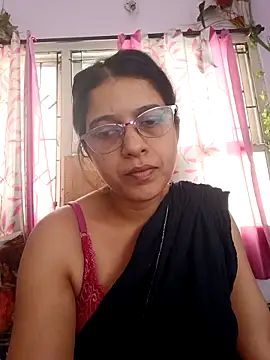 Snapshot of thanusi_2 chatting on October 9, 9:35 am thanusi 2 online show from October 9, 9:35 am