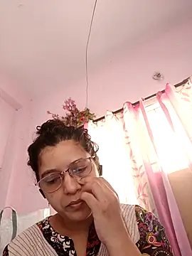 Snapshot of thanusi_2 chatting on September 14, 6:55 am thanusi 2 online show from September 14, 6:55 am