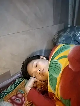 LinhNa999 online show from February 9, 6:37 am