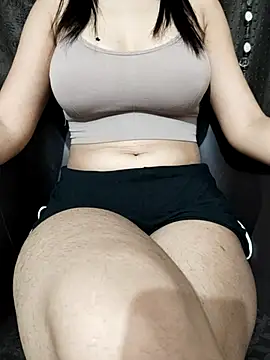 Snapshot of Your_Rubina chatting on October 6, 9:04 am Your Rubina online show from October 6, 9:04 am