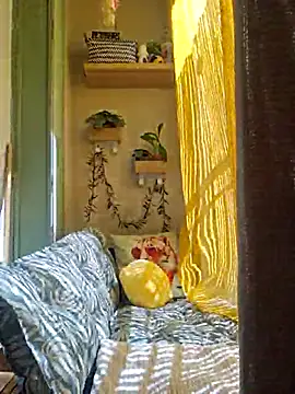 Mila Luciphya online show from May 6, 9:24 am