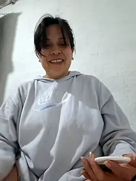 astridcollinsvip online show from February 19, 5:29 am