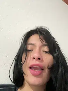 LiaCollings online show from July 1, 11:53 am