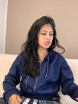 Snapshot of mrskarmaa chatting on October 5, 3:28 pm mrskarmaa online show from October 5, 3:28 pm