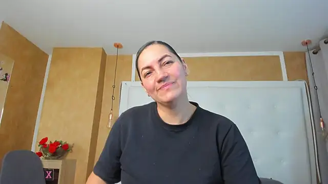 Heidy milf online show from July 6, 8:44 pm