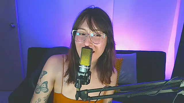 Yulienneg online show from May 23, 1:59 am