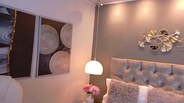 NoaDream online show from November 19, 3:45 pm