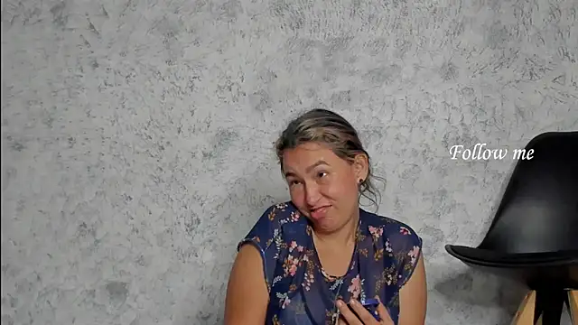 marly charm  online show from December 17, 2:06 am