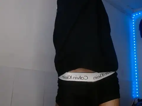 Sexy hotlatin25 online show from October 12, 5:32 am