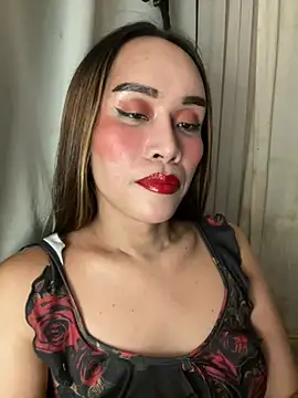 RomanticPearlTS online show from June 27, 1:28 pm