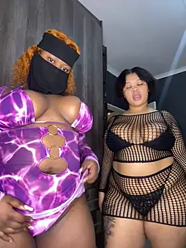 Thick Ass Barbiie online show from April 30, 7:41 pm