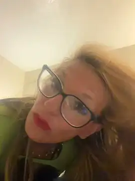 princexxbryzy online show from August 3, 7:01 am