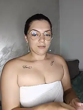 LadyNora online show from June 25, 8:10 pm