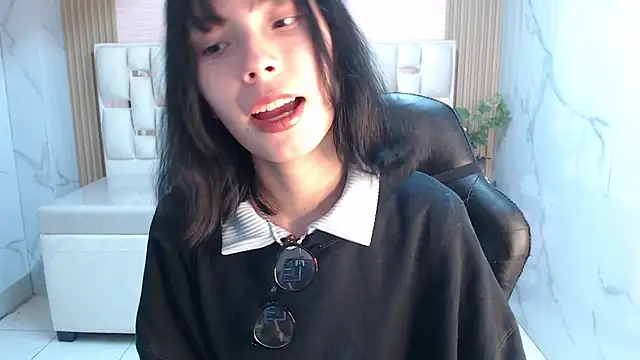 verana s online show from October 22, 3:22 am