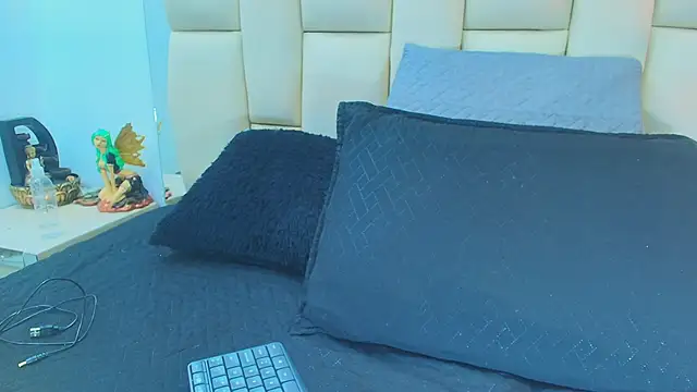 sweet amye online show from March 11, 7:49 pm