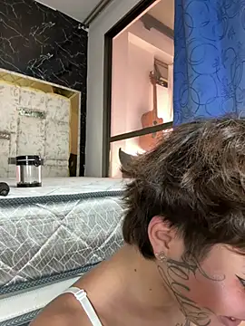 DayanaDG online show from February 2, 11:15 pm