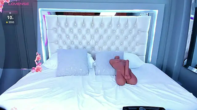 SandyLainer online show from October 20, 10:46 pm