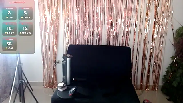 Snapshot of ruth_blue21 chatting on September 14, 9:12 pm ruth blue21 online show from September 14, 9:12 pm
