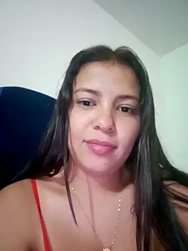 Snapshot of IsabellaLuxe chatting on October 15, 2:14 am IsabellaLuxe online show from October 15, 2:14 am