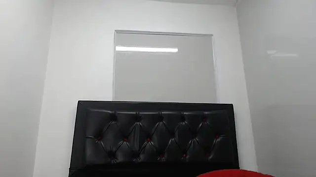 Snapshot of AshleyVanessaRx chatting on September 15, 1:41 pm AshleyVanessaRx online show from September 15, 1:41 pm